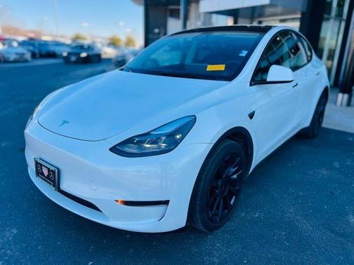 2024 Tesla Model Y Long Range