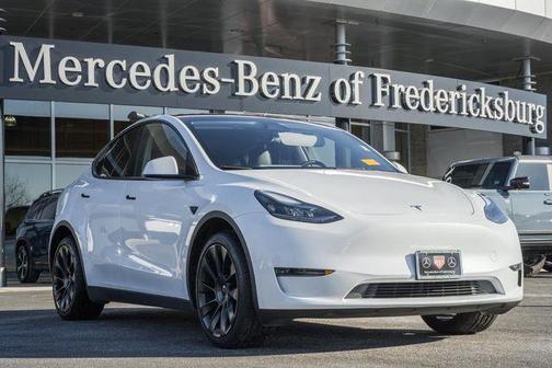 2024 Tesla Model Y Long Range