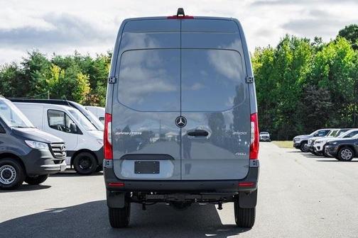2026 Mercedes-Benz Sprinter 2500 Standard Roof