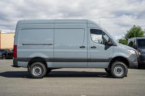 2026 Mercedes-Benz Sprinter 2500 Standard Roof