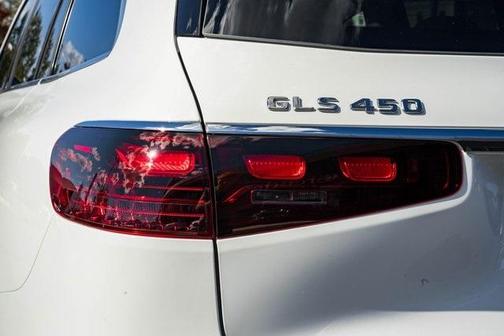 2026 Mercedes-Benz GLS 450