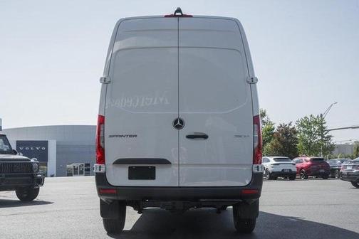 2025 Mercedes-Benz Sprinter 2500 Standard Roof