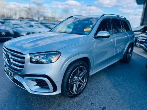 2025 Mercedes-Benz GLS 450 4MATIC