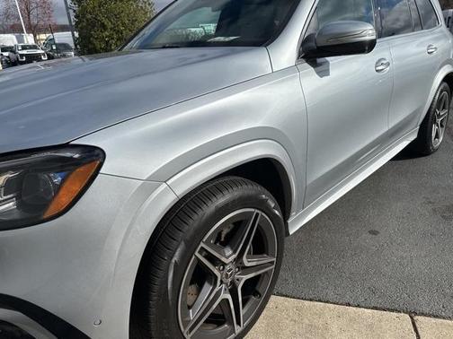 2025 Mercedes-Benz GLS 450 4MATIC