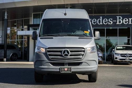 2021 Mercedes-Benz Sprinter 2500 144 WB Standard Roof Passenger