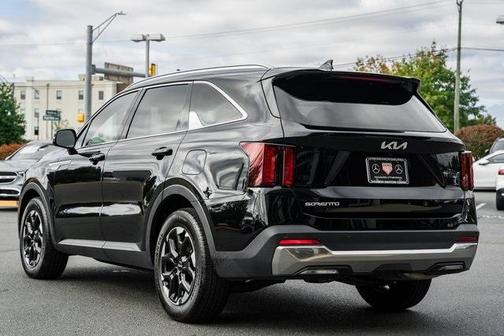 2025 Kia Sorento S