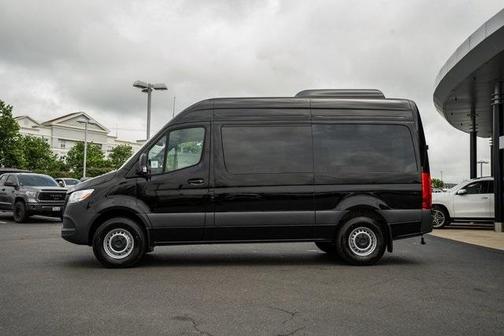 2025 Mercedes-Benz Sprinter 2500 144 WB Standard Roof Passenger