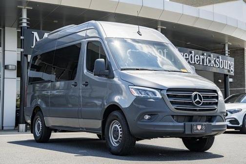 2024 Mercedes-Benz Sprinter 2500 144 WB Standard Roof Passenger