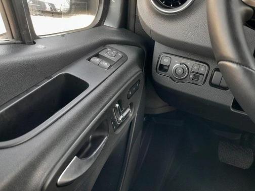 2024 Mercedes-Benz Sprinter 2500 144 WB Standard Roof Passenger