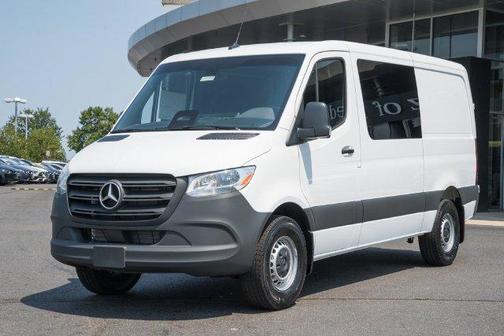 Arctic White 2026 Mercedes-Benz Sprinter 2500 144 WB Standard Roof Crew