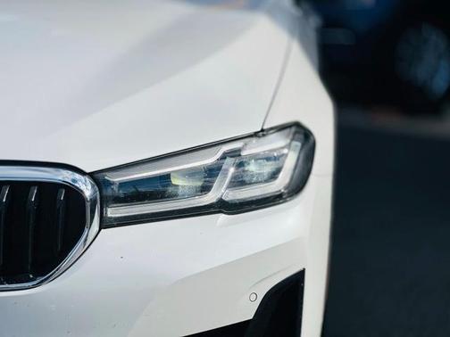 2021 BMW 530 i xDrive