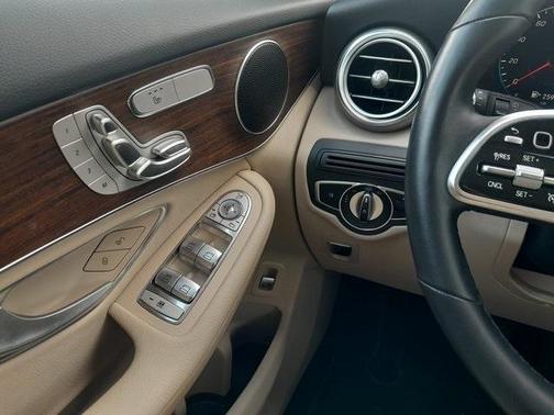 2022 Mercedes-Benz GLC 300 Base 4MATIC