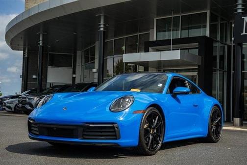 2022 Porsche 911 Carrera