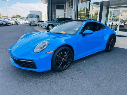 2022 Porsche 911 Carrera