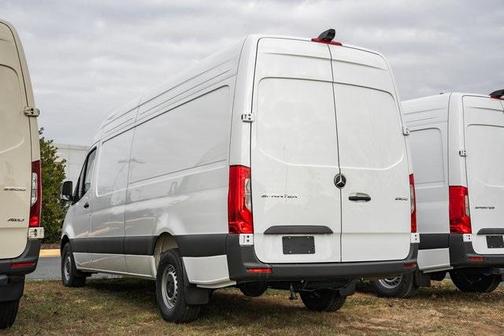 2025 Mercedes-Benz Sprinter 2500 High Roof