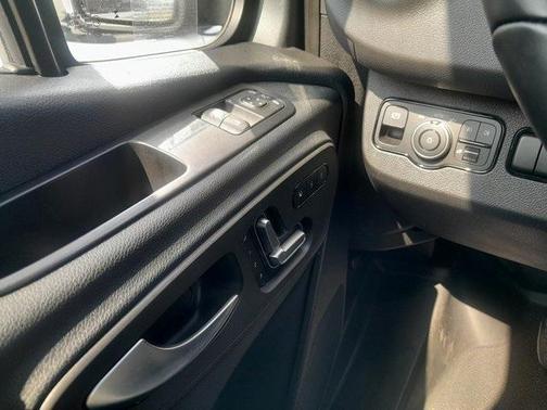 2024 Mercedes-Benz Sprinter 2500 144 WB Standard Roof Passenger