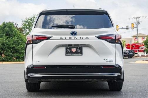 2023 Toyota Sienna Platinum 7 passenger