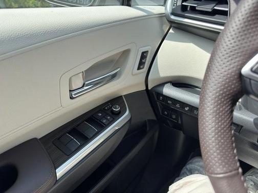 2023 Toyota Sienna Platinum 7 passenger