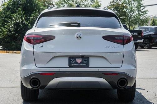 2022 Alfa Romeo Stelvio Ti