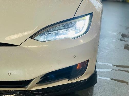 2016 Tesla Model S 75D