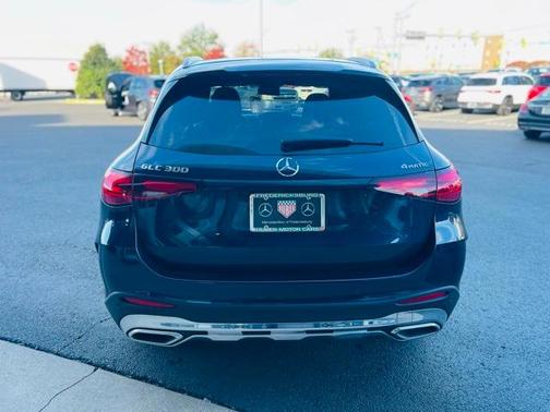 2023 Mercedes-Benz GLC 300 Base 4MATIC