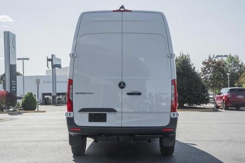 2025 Mercedes-Benz Sprinter 2500 Standard Roof