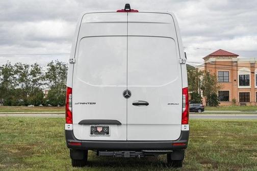 2025 Mercedes-Benz Sprinter 2500 High Roof
