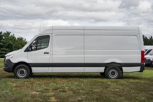 2025 Mercedes-Benz Sprinter 2500 High Roof