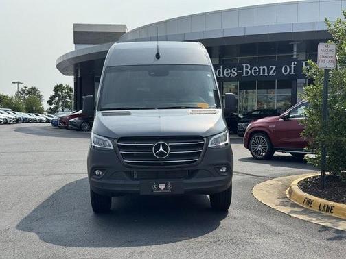 2024 Mercedes-Benz Sprinter 2500 144 WB Standard Roof Passenger