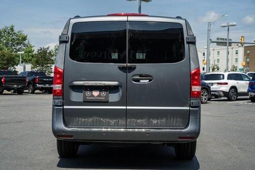 2018 Mercedes-Benz Metris Base