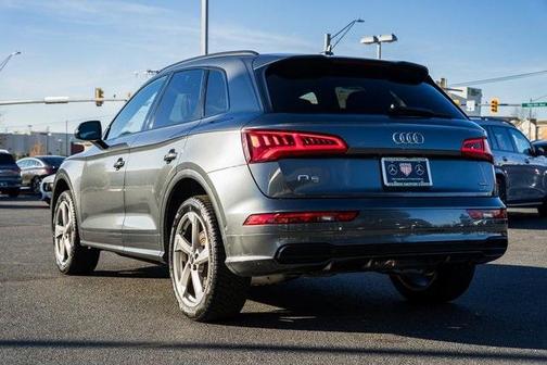 2020 Audi Q5 45 Titanium Premium