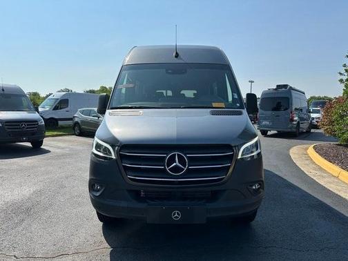 2024 Mercedes-Benz Sprinter 2500 144 WB Standard Roof Passenger