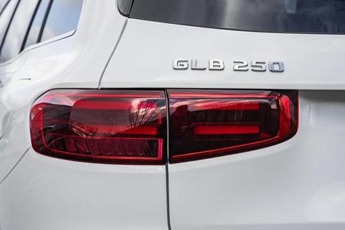 2025 Mercedes-Benz GLB 250 Base 4MATIC