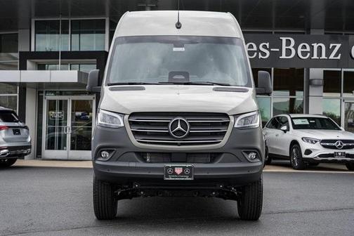 2026 Mercedes-Benz Sprinter 2500 144 WB Standard Roof Passenger