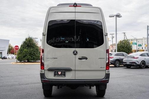 2026 Mercedes-Benz Sprinter 2500 144 WB Standard Roof Passenger