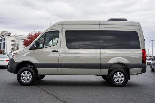 2026 Mercedes-Benz Sprinter 2500 144 WB Standard Roof Passenger