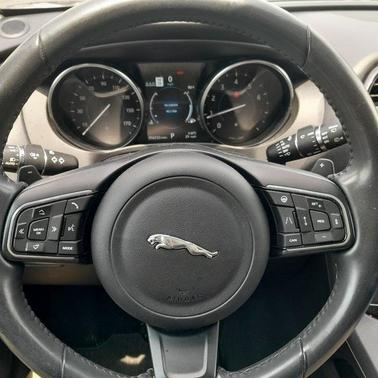 2020 Jaguar F-PACE 25t Premium