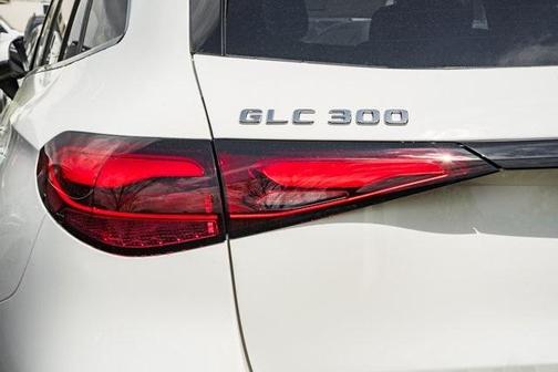 2025 Mercedes-Benz GLC 300 Base 4MATIC