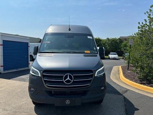 2024 Mercedes-Benz Sprinter 2500 144 WB Standard Roof Passenger