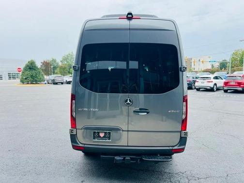 2024 Mercedes-Benz Sprinter 2500 144 WB Standard Roof Passenger