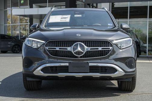 Graphite Gray Metallic 2026 Mercedes-Benz GLC 300 Base 4MATIC
