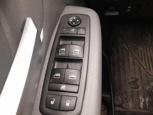 Patriot Blue Pearlcoat 2021 RAM 1500 Big Horn