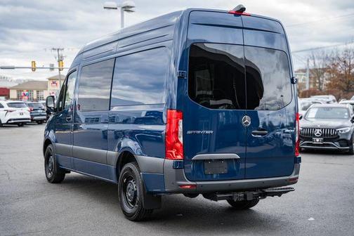 2026 Mercedes-Benz Sprinter 2500 144 WB Standard Roof Crew