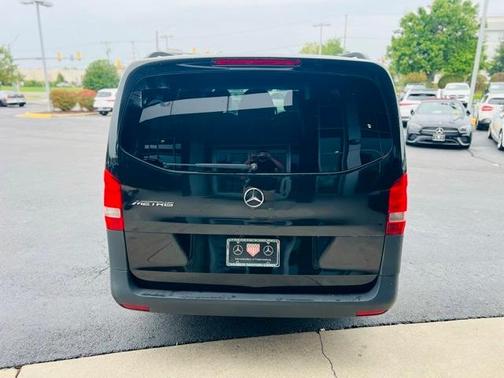 2018 Mercedes-Benz Metris Base