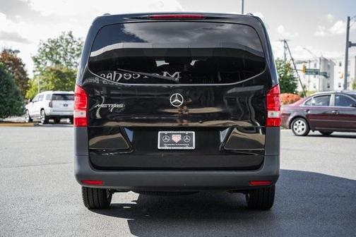2018 Mercedes-Benz Metris Base