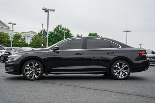 2021 Volkswagen Passat 2.0T SE