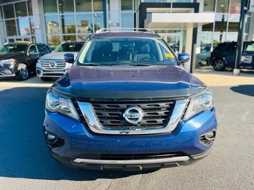 2019 Nissan Pathfinder SV