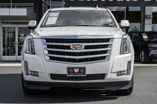 2019 Cadillac Escalade Luxury