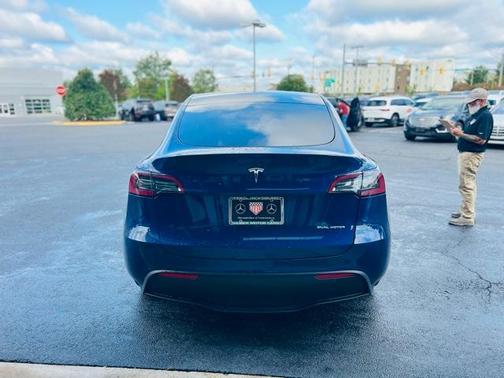 2024 Tesla Model Y Long Range