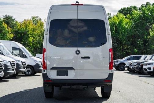 2026 Mercedes-Benz Sprinter 2500 144 WB